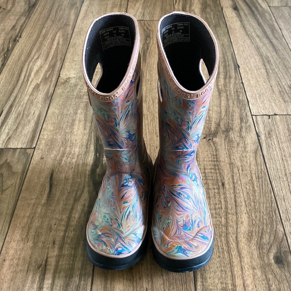 Size 12 little girls Bogs Rain Boots